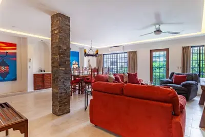 Image de Incredible 2 bedrooms 2. 5 baths located in Old Town with no hills 2bd Condo for