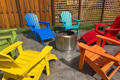 Image de Family Getaway to Lake Erie + Beach + Cedar Point