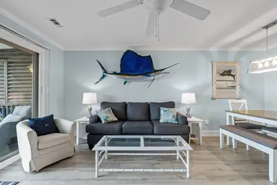 Image de Pet Friendly Oceanside Townhome in Atlantic Beach, Nc-Barefoot Ventures