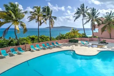 Image de Spectacular Oceanview 2 Bedroom Coakley Bay Condo with Ac & Wifi.