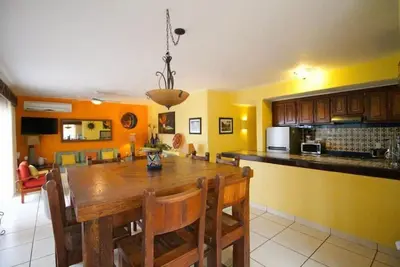 Image de Spacious Old Vallarta 2br Condo with Private Balcony