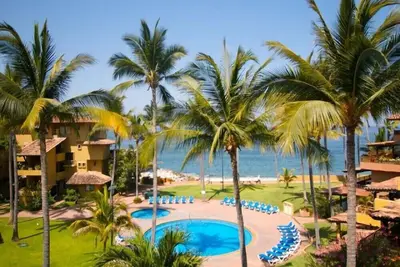 Image de Elegant 2br Condo with Spa Facilities