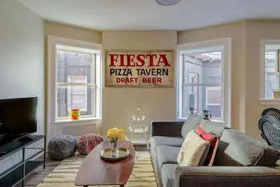 Image de Modern and Stylish Historic Apartment