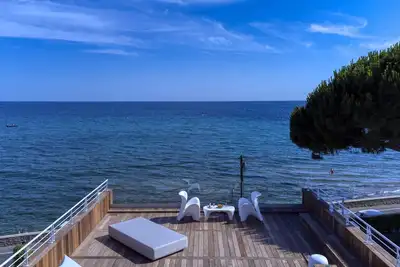 Image de Sea Sand House. Villa-galerie. Bord de mer, clim