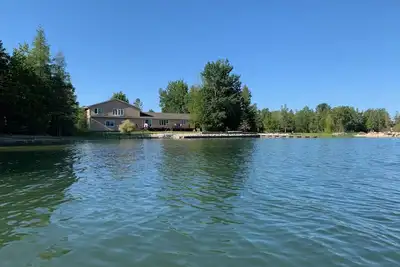 Image de Lakeview Retreat - Detour - with Private Dock/ Fire Pit