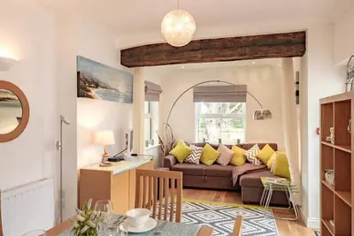 Image de St Martins Apartment, romantic, with a garden in Rock