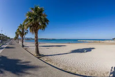 Image de T2 bord de mer Sanary/Les lones