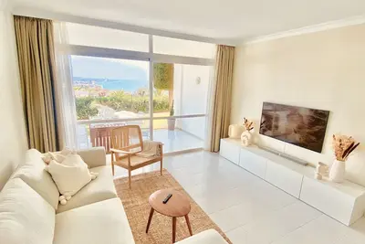 Image de Beautiful apartment with view