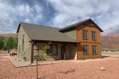 Image de Breccia House, plenty of parking! Sleeps 15