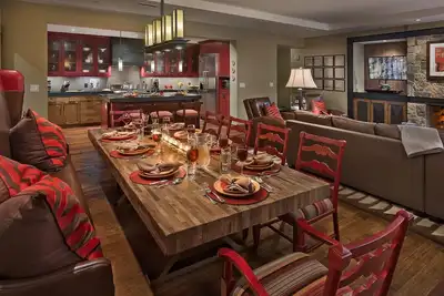 Image de One Steamboat Place : \"Wolf Mountain\" #511 - 2br Ultra Luxury Condo