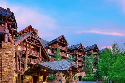 Image de The Residences at Bachelor Gulch Ski in/out large 2/2. 5 Penthouse w Lift Tickets