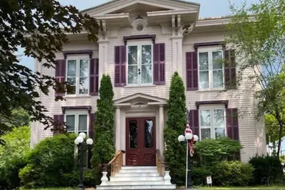 Image de Adirondack Mansion w/Heated Inground Pool & Game Room! 45-60 min to Saratoga!