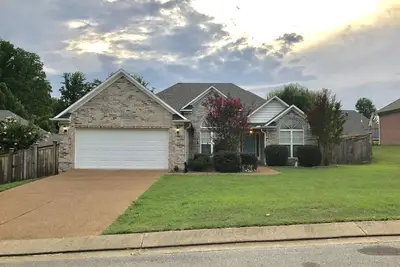 Image de 3 Br; 2 Br house; Edgewater cove; North Jackson, Tn, sleeps 6