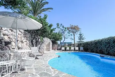 Image de Bel appartement pour 4 personnes avec piscine, climatisation, Wifi, Tv, balcon et parking