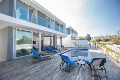 Image de Imagine Your Family Renting This Luxury Contemporary Style Villa in Protaras, Protaras Villa 1575