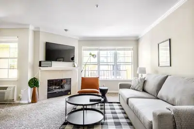 Image de Amazing Santa Clara 2br w/ W/D, Gym, Pool, walk to Safeway, by Blueground