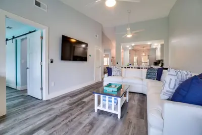 Image de Near Img - Shorewalk Unit 202 by SeaBreeze Vacation