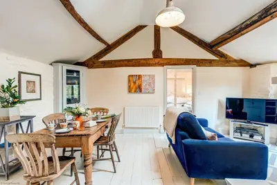 The Hayloft-Cotswolds bolthole retreat for two