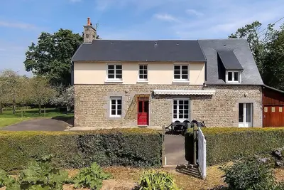Image de Bienvenue Ă \"La Maison Du P'Tit Fermier\" A Villedieu-Les-POĂŠLES (Normandie)