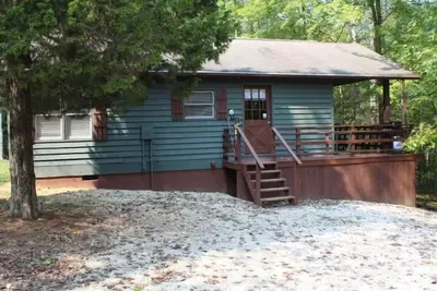 Image de Log Cabin 6 with Hot Tub at Osborn Ramp on Patoka Lake
