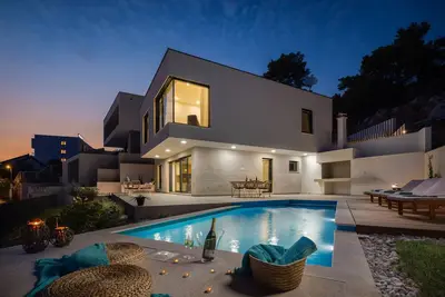 Image de Villa de luxe près de la mer et avec la piscine Zaostrog, Makarska (K-19037)
