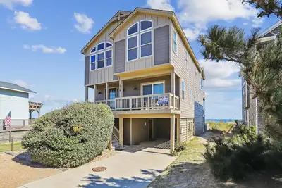 Image de Oceanfront, Private Pool, Hot Tub, Pool table, Theatre Room, Elevator!