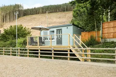 Image de Caban Glas, pet friendly, with hot tub in Pontrhydfendigaid