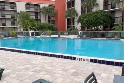 Image de Special Promo! 3 Cozy Units Near Ripley's! Free Shuttle, Breakfast!