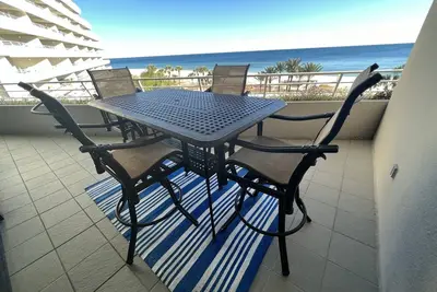 Image de Gulf Front Condo with Stunning Views!