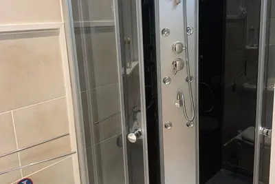 Image de Jolie studio tout confort dans belle maison