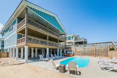 Image de K1146 NautiGal; Luxury, Oceanfront, Pool, Putt Putt, Elevator, Pets Ok, 8 Bedrooms