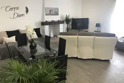 Image de Loue très bel app fabuleux spacieux lumineux deco modern 75 M2 100 M Du Port
