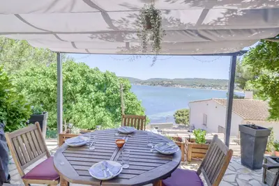Image de La Vaïné - terrasse avec vue