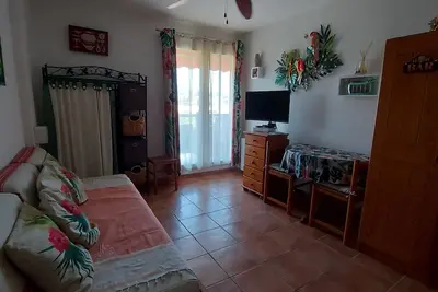 Image de T2 Fibre4k, clim, garage Ă 300m de la plage