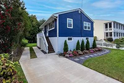 Image de Salty Dog Beach House in Cape May's Historic District