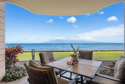 Image de Entièrement rénové un bdrm Ocean Front condo à Kahana Reef - R118