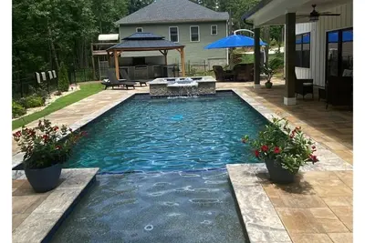 Image de New house on Lake Hartwell with a pool! !