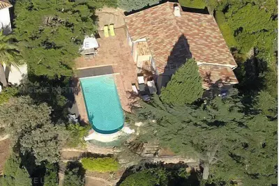 Image de Le Lavandou, belle villa avec piscine pour 8 couchages, petite vue mer