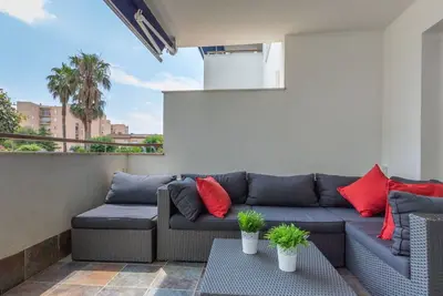Image de Confortable appartement pour 3 personnes avec piscine, climatisation, Tv et patio