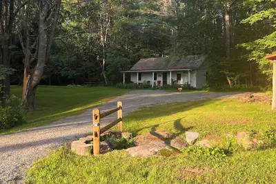 Image de Bark Shed Cabin