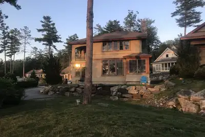 Image de Joyful Maine Escape: A Three-Bedroom Water View Townhouse