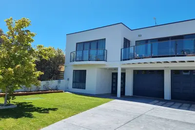 Image de Rawson's Kingscote-Absolute Luxury, Wifi, Billiards, Games Room, Beach Towels