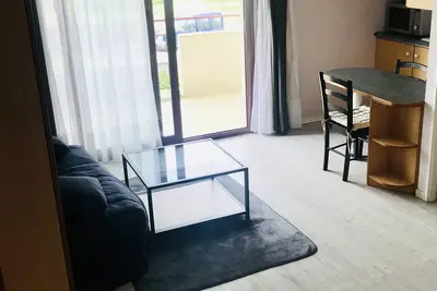 Image de Minimes - Furnished studio in residence with swimming pool