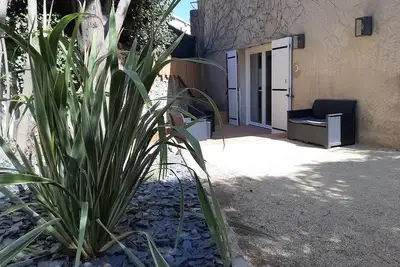 Image de Studio Renove Rdc Terrasse + Exterieur Paysage