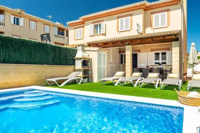 Estrella pour 8 à 350m de la plage avec piscine à Alcudia Ac, WiFi