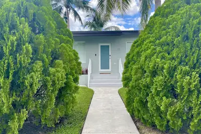 Image de Large Home Near Brickell | Miami Beach | Calle Ocho