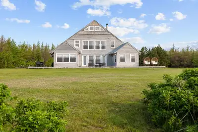 Osprey’s Landing - Executive Oceanfront Beach House
