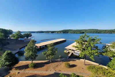 Image de Osage Beach Top Floor Condo with Main Channel View