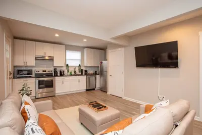 Image de The Rustic Oasis in Downtown Concord 2br\/1bth