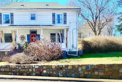 Image de Perfect Basecamp! 3b/3bath Historic Downtown 🏡